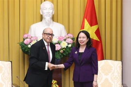 Vice President Vo Thi Anh Xuan and Najib El-Khadi, Secretary-General of the Moroccan House of Representatives at their meeting in Hanoi on June 21 (Photo: VNA)