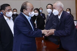 President presents Tet gifts to disadvantaged residents in Hai Phong