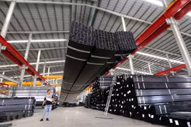 US extends anti-tax evasion investigation into Vietnamese stainless steel plates