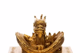 Ministry urges verification of Nguyen Dynasty antiques to be auctioned in France