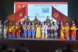 Online quiz on history of Vietnam-Laos relations launched