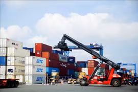 Vietnam posts trade surplus of 9.4 billion USD in 10 months