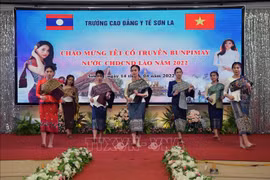 Nearly 460,000 people test knowledge on Vietnam-Laos relations through online quiz 