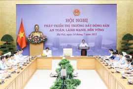 PM demands removing bottlenecks in real estate market for safe, healthy development