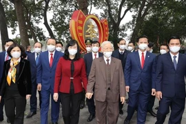 Party leader visits Bac Ninh province ahead of Tet