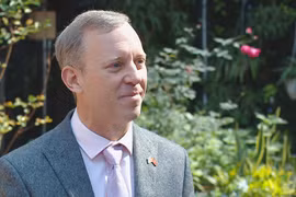 UK pledges to continue cooperation with Vietnam in different fields