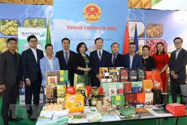 “Fruit garden of Vietnam” on display at Italy’s Macfrut trade fair
