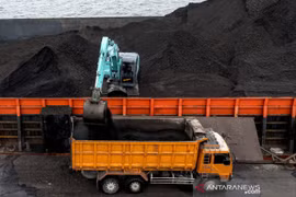 Indonesia lifts coal export ban on 139 firms
