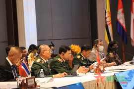 Vietnam attends ADMM Retreat, ninth ADMM Plus