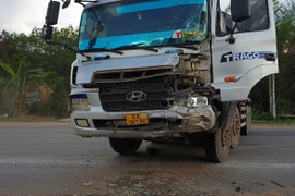 Lao victims rescued from traffic accident in Quang Tri