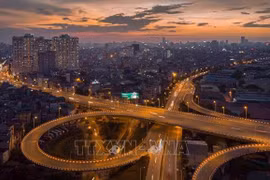 Foreign economists: Vietnam has many driving forces for 2022 growth