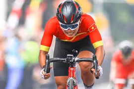 Vietnamese cyclist wins Asian cycling championship title