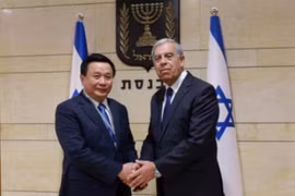 Party official pays working visit to Israel