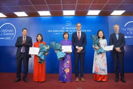 Three female scientists receive L’Oreal-UNESCO awards