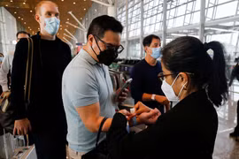 Malaysia-Singapore vaccinated travel programme lane restored at full capacity