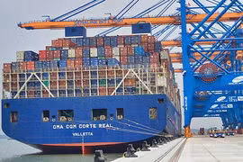 Rising logistics costs hit exporters