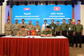 Police of Vietnam, Cambodia intensify border protection efforts
