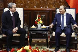 President receives new ambassadors from Azerbaijan, Brunei