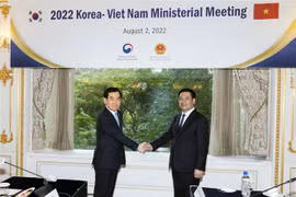 RoK expects to cooperate with Vietnam in human resources training, technology transfer