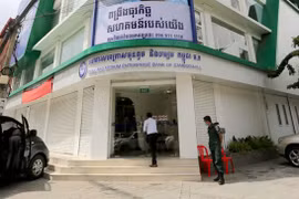 Cambodia provides additional fund of 100 mln USD to support SMEs, agriculture sector
