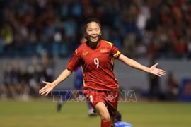 Female football player Huynh Nhu to join Portuguese team