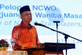 Number of Malaysian women joining labour force remains low