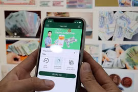 Money borrowers face black credit traps on online lending apps