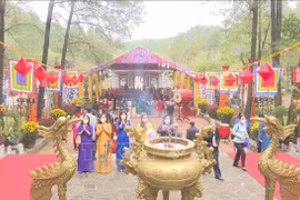 Thua Thien – Hue festival commemorates ancestors’ merits 