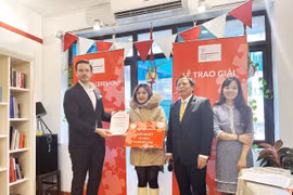 Vietnamese writers honoured for understanding of Poland