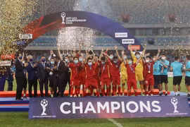 Vietnam’s U23 football team welcomed home
