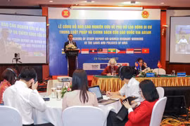 Experts make recommendations to support women migrant workers