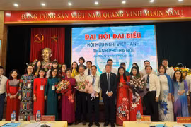 Vietnam, UK promote ties in various areas