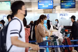 COVID-19: HCM City looks for passengers onboard two flights