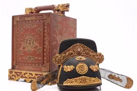 Two Nguyen Dynasty artifacts donated to Thua Thien-Hue province 