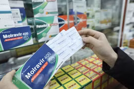 PM orders immediate procedure simplification for COVID-19 drug purchase
