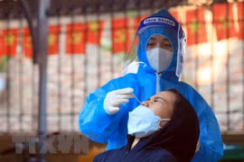 Vietnam reports 16,472 COVID-19 cases on January 6