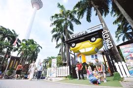 Malaysia targets 11.7-19.2 billion USD from tourism by 2025