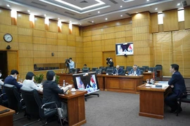 Vietnamese minister discusses economic, trade ties with US, Singaporean officials