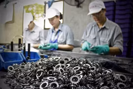 Low level of car production holds back Vietnamese auto part suppliers