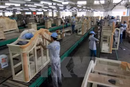 Domestic firms to receive consultations on wooden furniture export to Canada