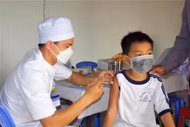 Bac Lieu begins COVID-19 vaccination for children aged 5-12