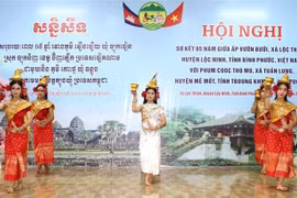 Residents along Vietnam-Cambodia border boost friendship