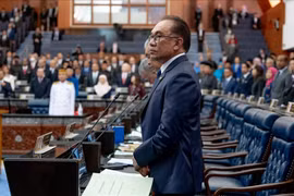 Malaysia's new PM wins vote of confidence at parliament 