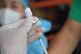 Vietnam logs 358 new COVID-19 cases on November 27