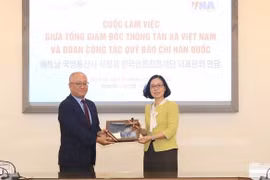 VNA General Director hosts KPF Director