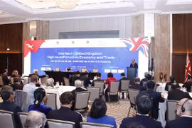 NA Chairman attends Vietnam-UK high-level forum on economy, trade