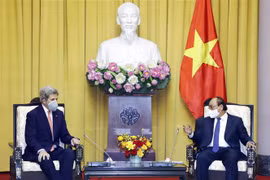 President Phuc receives US Special Presidential Envoy for Climate