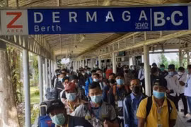 Indonesia re-opens sailing route to Malaysia