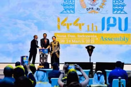 Vietnam active at 144th IPU Assembly, related meetings
