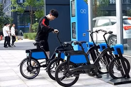Hanoi approves pilot of e-bike sharing model serving BRT passengers